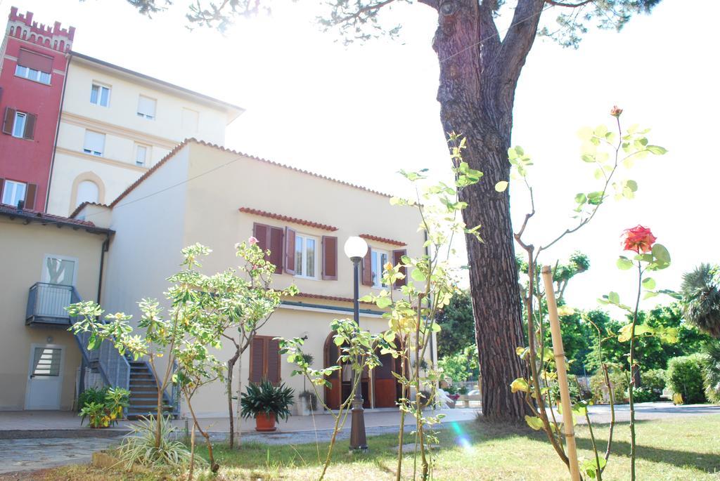 Re Versiliana Hotel Marina di Pietrasanta Eksteriør billede