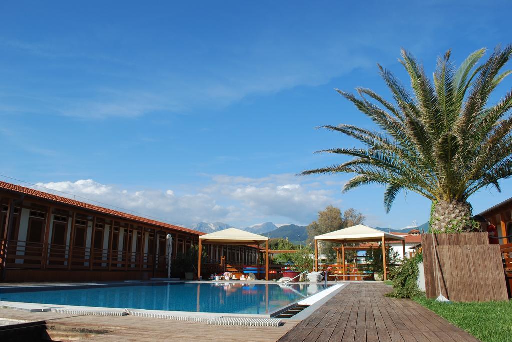 Re Versiliana Hotel Marina di Pietrasanta Eksteriør billede